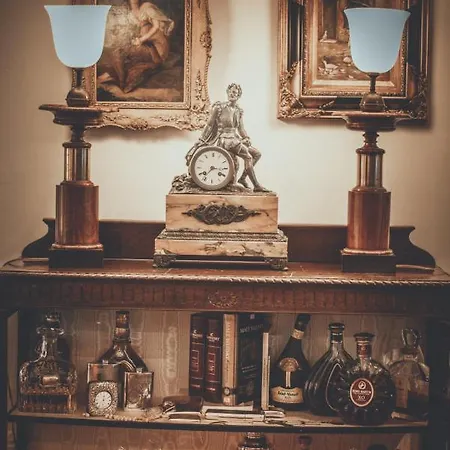 Chrielka アパートホテル 3*