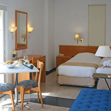 Chrielka Ξενοδοχείο με διαμερίσματα Λεμεσός