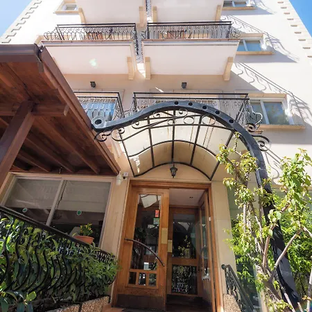 アパートホテル Chrielka 3*