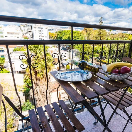 Chrielka アパートホテル 3*