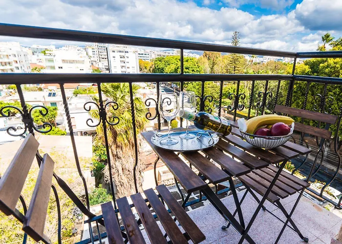 Chrielka Aparthotel 3*