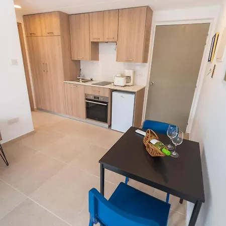 Chrielka Apartmanhotel 3*