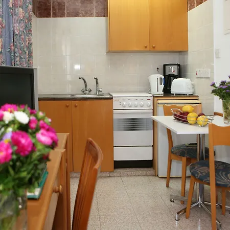 Hotel apartamentowy Chrielka Limassol