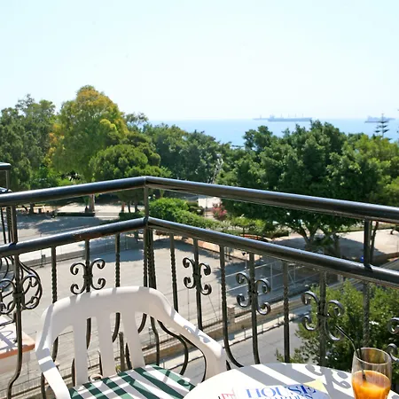 Chrielka Hotel apartamentowy 3*