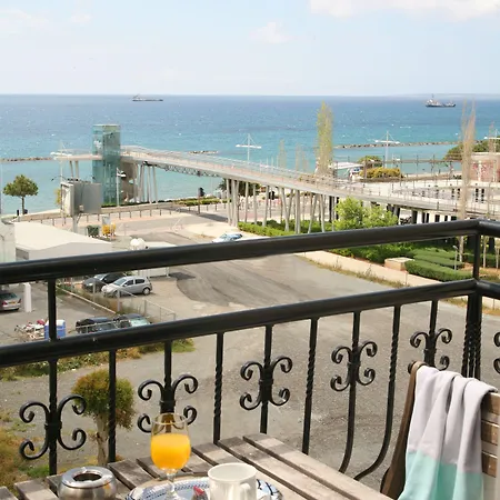 Chrielka Hotel apartamentowy Limassol