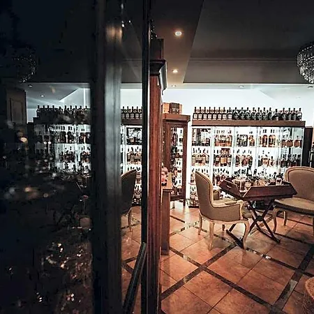 Aparthotel Chrielka 3*