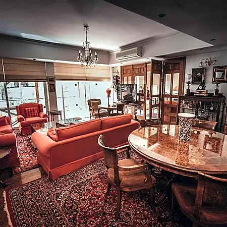 Chrielka Aparthotel 3*
