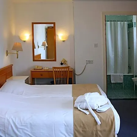 Aparthotel Chrielka Limassol