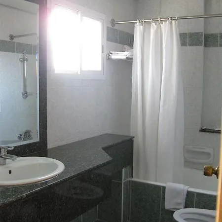 Chrielka Aparthotel 3*