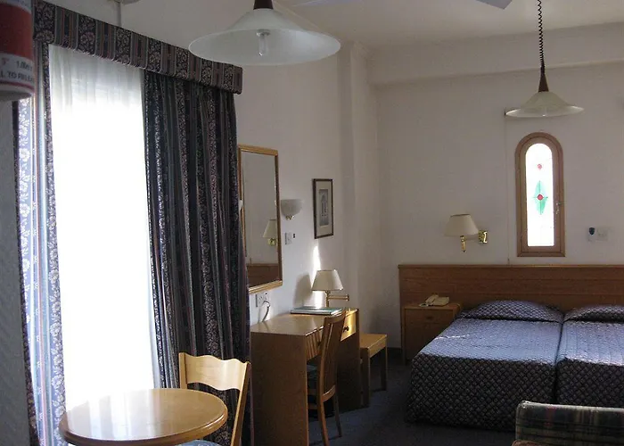 Chrielka 3* Limassol