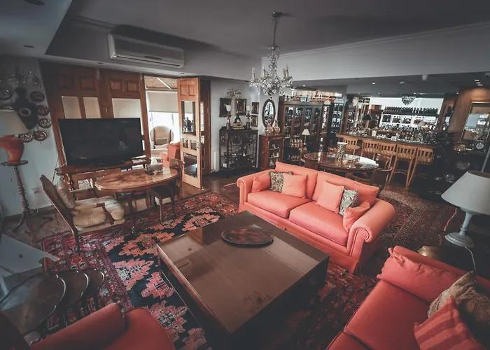 Chrielka Apartahotel