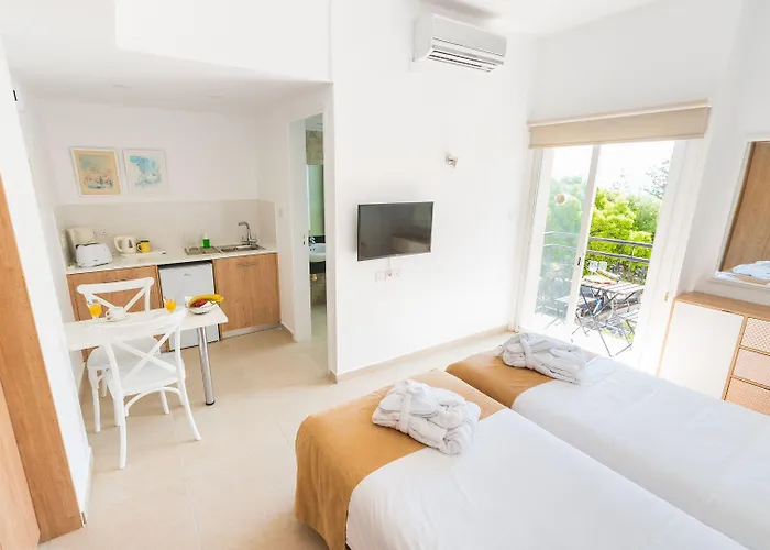 Chrielka Apartahotel