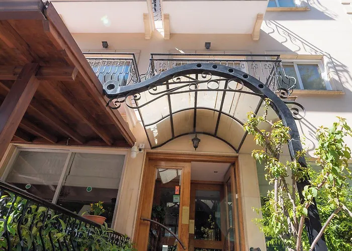 Apartahotel Chrielka 3*