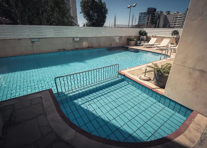 Chrielka Apartahotel