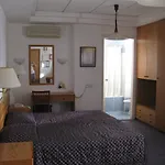 Chrielka Hotel apartamentowy 3*